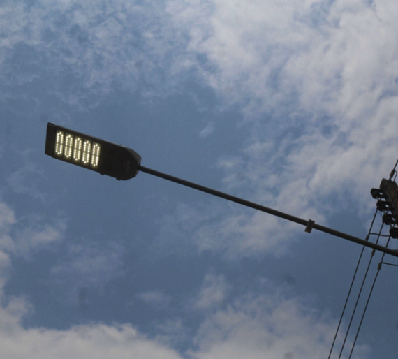 Imagem aérea de uma auto estrada movimentada